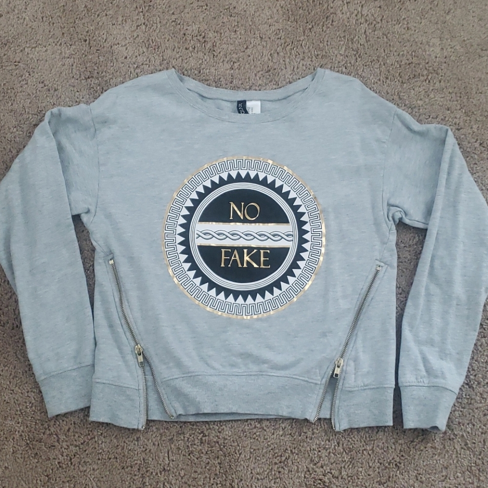 Gray sweater with side zipper